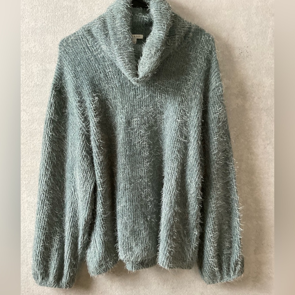 Kate & Sam sweater. Cowl neck. Mint green. Size L.